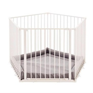 Baby Dan Laufgitter Olaf, Weiß, Metall, 360x70.5 cm, Grüner Punkt, BPA-frei, Europäischer Sicherheitsstandard, Made in Denmark, Cradle to Cradle®, Babysicherheit, Schutzgitter