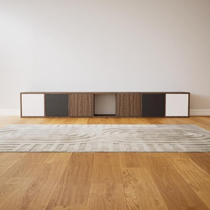 Lowboard Nussbaum - Designer-TV-Board: Türen in Weiß - Hochwertige Materialien - 272 x 40 x 34 cm, Komplett anpassbar