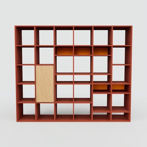 Bücherregal Terrakotta - Modernes Regal für Bücher: Türen in Eiche - 233 x 194 x 47 cm, Individuell konfigurierbar