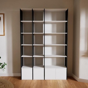 Bücherregal Weiß - Modernes Regal für Bücher: Türen in Weiß - 154 x 232 x 34 cm, Individuell konfigurierbar