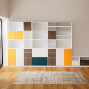 Schrankwand Weiß - Moderne Wohnwand: Schubladen in Nussbaum & Türen in Gelb - Hochwertige Materialien - 416 x 200 x 34 cm, Konfigurator